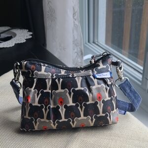 Zippered pouch/wrislet